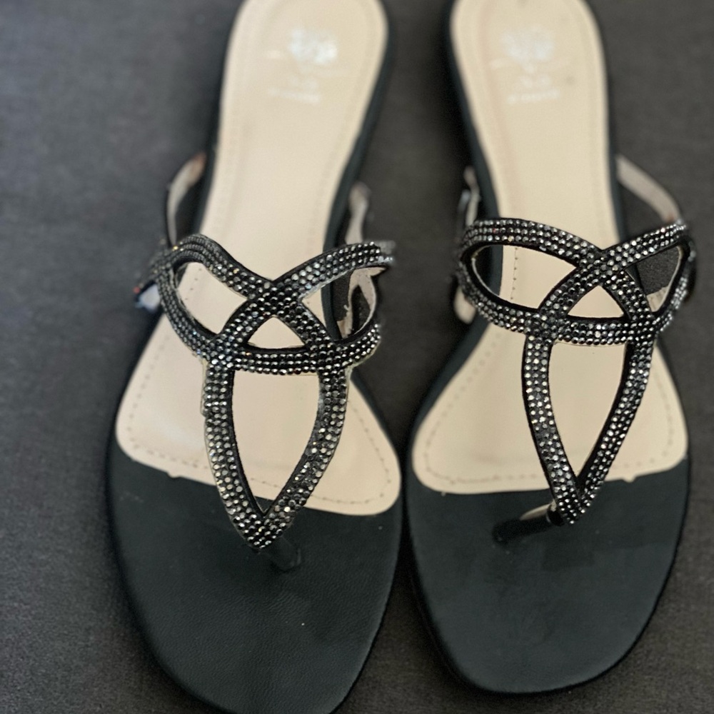 CG Elegant embellished, Black Sandals